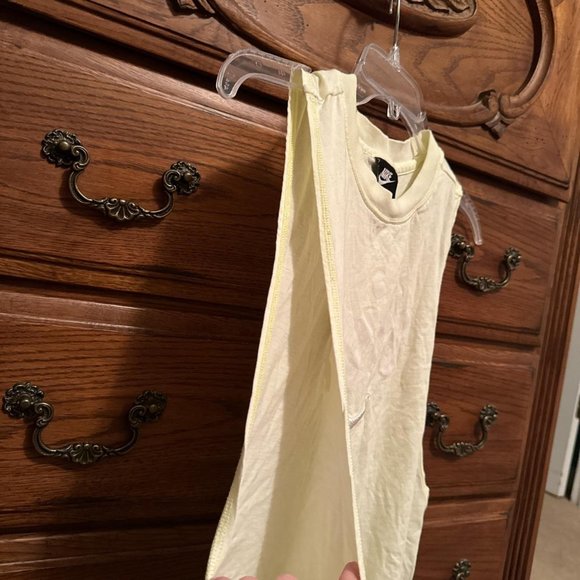 Nike Neon Yellow 100% Cotton Embroidered Logo Tank Top with Open Arm Holes - Picture 2 of 6